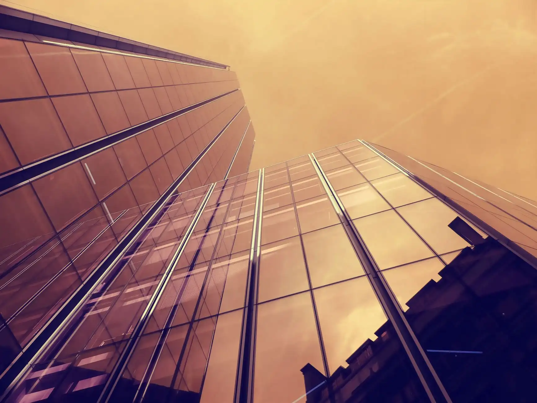 劳保鞋与安全手套选型要点及在矿山作业中的防护应用